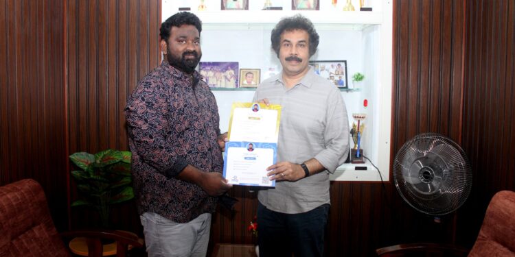 வ.உ.சி கல்லூரியின் உதவிபேராசிரியர் முனைவர் செல்வம் உலகின் 2% விஞ்ஞானி பட்டியலில் தமிழ்நாட்டில் நிலத்தியல்துறையில் முதலிடம்பெற்றுள்ளார்.