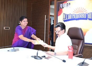 சென்னை அறிவாலயத்தில் முதலமைச்சர் ஸ்டாலின் விளாத்திகுளம் நிர்வாகிகளுடன் கலந்துரையாடல், அமைச்சர் கீதாஜீவன் பங்கேற்பு