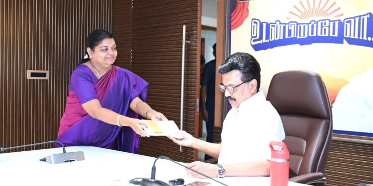 சென்னை அறிவாலயத்தில் முதலமைச்சர் ஸ்டாலின் விளாத்திகுளம் நிர்வாகிகளுடன் கலந்துரையாடல், அமைச்சர் கீதாஜீவன் பங்கேற்பு