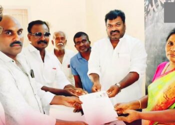 ஓட்டப்பிடாரம் ஊராட்சி மேலமடம் பகுதியில் வாக்காளர் பட்டியல் சிறப்பு தீவிர திருத்த பணிகள் : ஓட்டப்பிடாரம் வடக்கு ஒன்றிய திமுக செயலாளர் இளையராஜா நேரில் ஆய்வு கண்காணிப்பு பொதுமக்கள் மகிழ்ச்சி!!