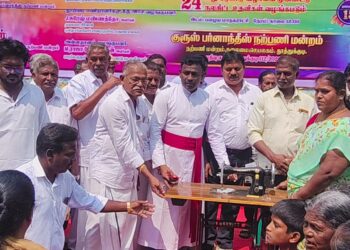 தூத்துக்குடியின் தந்தை குரூஸ் பர்னாந்தின் 156 வது பிறந்த நாள் விழா கோலாகலம்   : குரூஸ் பர்னாந்தீஸ்  நற்பணி மன்றம் சார்பில் நலத்திட்ட உதவிகள் வழங்கப்பட்டது.