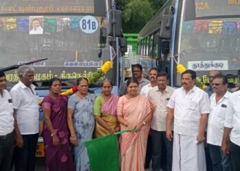 தூத்துக்குடியில் 7 வழித்தடங்களில் புதிய பேருந்து இயக்கத்தை அமைச்சர் கீதாஜீவன் கொடியசைத்து துவக்கி வைத்தார்.