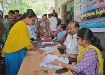 பொதுமக்கள் குப்பைகளை தரம் பிாித்து வழங்க வேண்டும் குறைதீர்க்கும் முகாமில் மேயா் ஜெகன் பொியசாமி வேண்டுகோள்