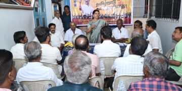 ஒன்றிய அரசு தமிழகத்தை புறக்கணிக்கும் நிலையில் 2026 தோ்தலில் பாஜக அதிமுக கூட்டணியை மக்கள் புறக்கனிக்க வேண்டும். அமைச்சர் கீதாஜீவன் பேசினாா்.