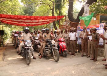மதுரை மாநகரில் காவல்துறை சார்பாக இரு சக்கர வாகன விழிப்புணர் பேரணி