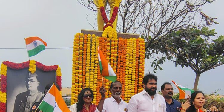 நேதாஜி சுபாஷ் சந்திர போஸ் பிறந்தநாளை தேசபக்தி நாளாக அறிவிக்க வேண்டும் : நேதாஜி பிறந்தநாள் விழாவில் ஐஜேகே தலைவர் டாக்டர் ரவி பச்சமுத்து கோரிக்கை…