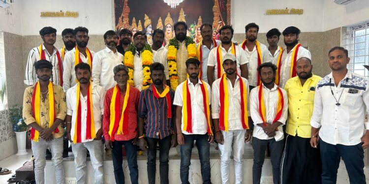 சின்னாளப்பட்டியில் மாற்றுக் கட்சிகளை சேர்ந்த இளைஞர்கள் ஏராளமானோர் மாநிலத் துணைத் தலைவர் ஆர்.ஆர். ரவிக்குமார்ஜி, மாநில ஒருங்கிணைப்பாளர் ஐயப்பன் ஆகியோர் முன்னிலையில் தமிழ் தேசிய பார்வர்டு பிளாக் கட்சியில் இணைந்தனர். நிகழ்ச்சி ஏற்பாட்டை திண்டுக்கல் மாவட்ட செயலாளரும் மாநிலச் செயலாளருமான கோடை ஆனந்த் சிறப்பாக செய்திருந்தார்.