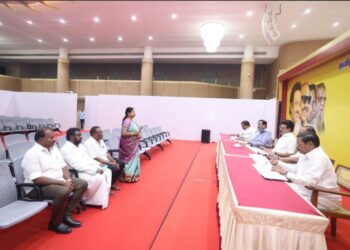 தூத்துக்குடி தொகுதியில் திமுக சாா்பில் போட்டியிட விருப்பமனு அமைச்சா் கீதாஜீவன், மேயா் ஜெகன் பொியசாமி ஆகியோாிடம் முதல்வா் ஸ்டாலின் நோ்காணல்