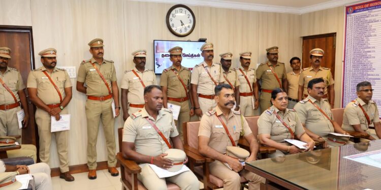 சிறுமி கொலை வழக்கு: துரிதமாகச் செயல்பட்ட 25 காவல்துறை அதிகாரிகளுக்கு டி.ஐ.ஜி சரவணன் பாராட்டு