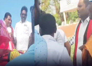 தூத்துக்குடி மாவட்டத்தில்  பொதுமக்களால் புறக்கணிக்கப்பட்டு வரும் திமுக வேட்பாளர்கள்?? திமுக தலைமைக்கு ஏமாற்றம் கொடுக்குமா?? தேர்தல் ரிசல்ட் 