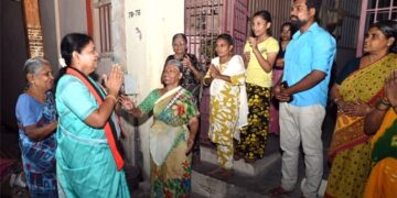 5 ஆண்டுகாலம் உங்களோடு பயணித்து கொரோனா, மழை வெள்ளக்காலத்தில் பணியாற்றி இருக்கிறேன். தூத்துக்குடி துப்பாக்கி சூடு சம்பவத்தின் போது மக்களோடு மக்களாக இருந்து பணியாற்றியுள்ளேன் பிரசாரத்தில் அமைச்சர் கீதாஜீவன் பேச்சு