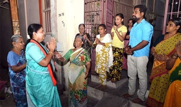 5 ஆண்டுகாலம் உங்களோடு பயணித்து கொரோனா, மழை வெள்ளக்காலத்தில் பணியாற்றி இருக்கிறேன். தூத்துக்குடி துப்பாக்கி சூடு சம்பவத்தின் போது மக்களோடு மக்களாக இருந்து பணியாற்றியுள்ளேன் பிரசாரத்தில் அமைச்சர் கீதாஜீவன் பேச்சு