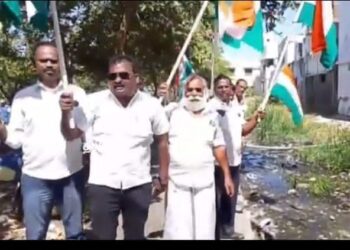 காங்கிரஸ்  சார்பில் பாத்திமா நகரில் நடைபெற்ற மக்கள் போராட்டம் எதிரொலி மாநகராட்சி நிர்வாகம் செய்த பணிகள் என்ன? காங்கிரஸ் மாவட்ட தலைவர் சகாயராஜ், மாவட்ட பொது செயலாளர் புல்டன் ஜெசின் நேரில் ஆய்வு