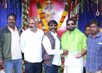 பசும்பொன் முத்துராமலிங்க தேவர் ஜெயந்தி விழா: கொடைக்கானலில் தென்னிந்திய பார்வர்ட் பிளாக் கட்சி சார்பில் மாநில இளைஞர் அணிச் செயலாளர் கோடை வி ஆனந்த் ஏற்பாட்டில் 2000 பேருக்கு மெகா அன்னதானம்