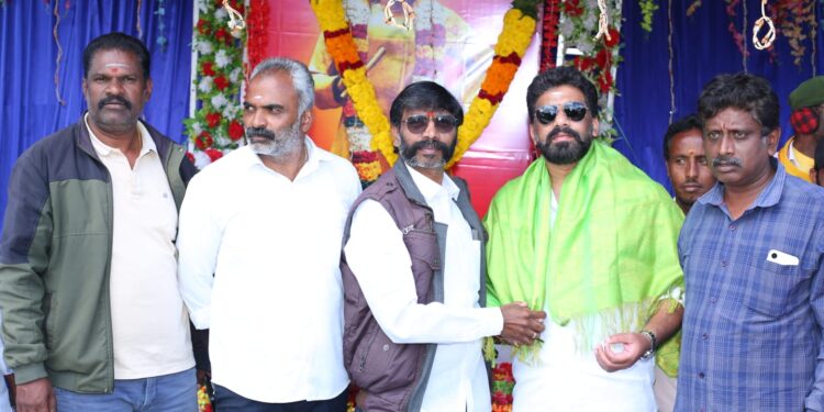 பசும்பொன் முத்துராமலிங்க தேவர் ஜெயந்தி விழா: கொடைக்கானலில் தென்னிந்திய பார்வர்ட் பிளாக் கட்சி சார்பில் மாநில இளைஞர் அணிச் செயலாளர் கோடை வி ஆனந்த் ஏற்பாட்டில் 2000 பேருக்கு மெகா அன்னதானம்